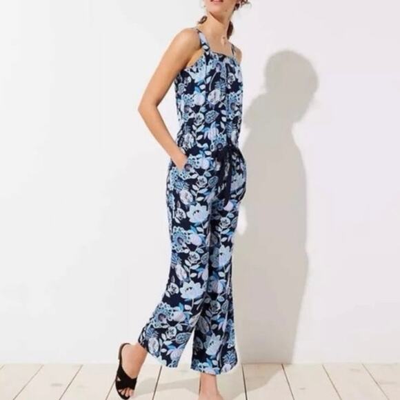 Ann Taylor Loft Jumpsuit Size 8 Blue Floral Print Square Neck Boho Casual Rayon - Picture 1 of 16